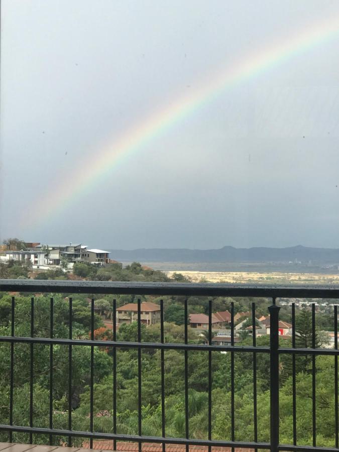 Bokamoso Views Acomodação com café da manhã Rustenburg Exterior foto